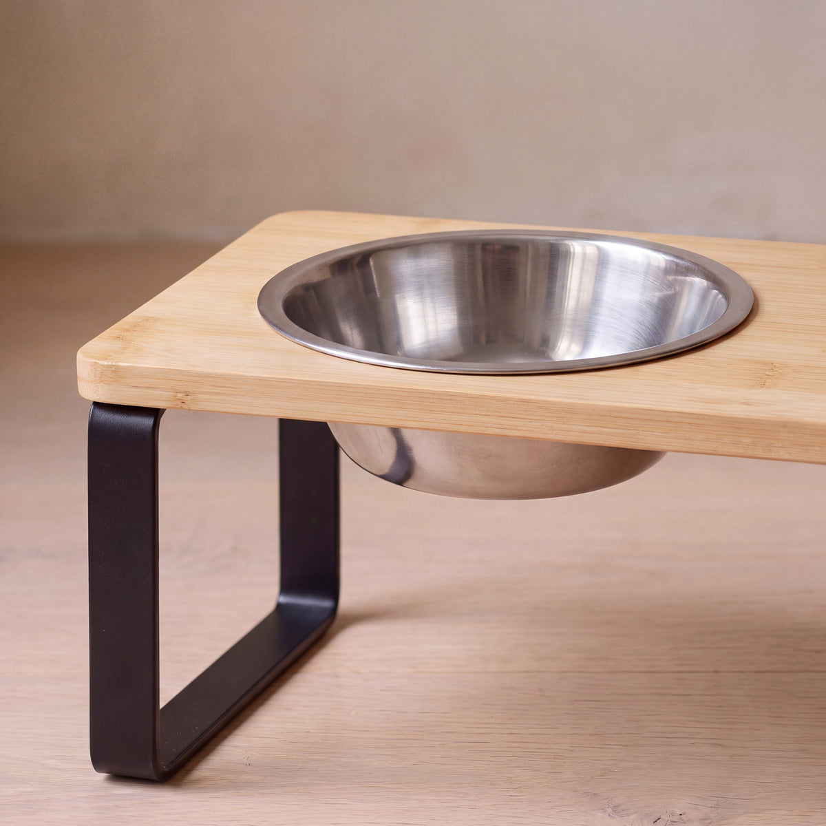 Bench Double Bowl - close up