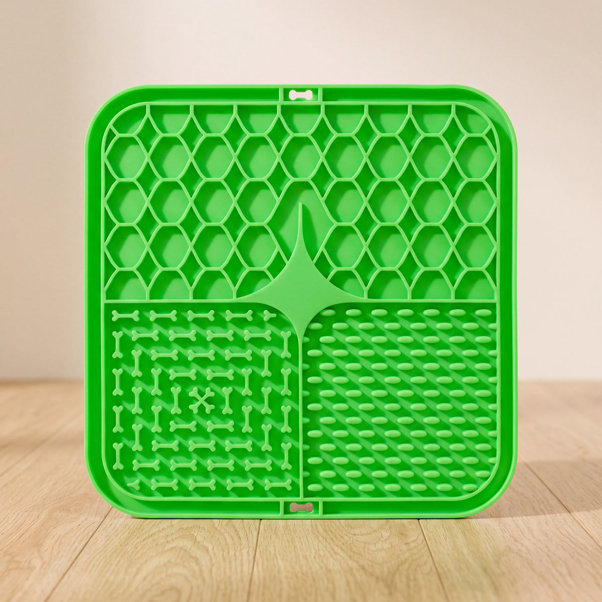Calm Lick Mat - Green - hero