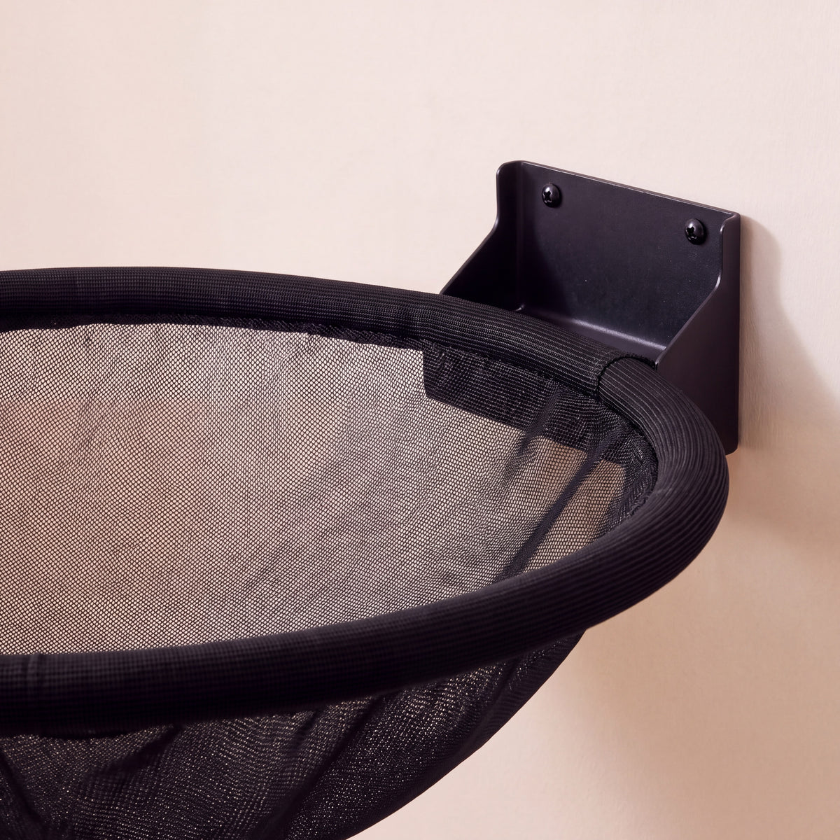 Cove Wall Hammock - Black - close up