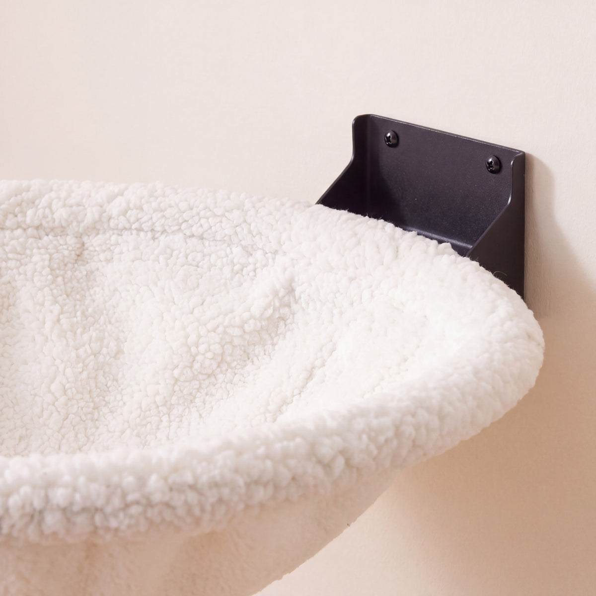 Cove Wall Hammock - Cream - close up
