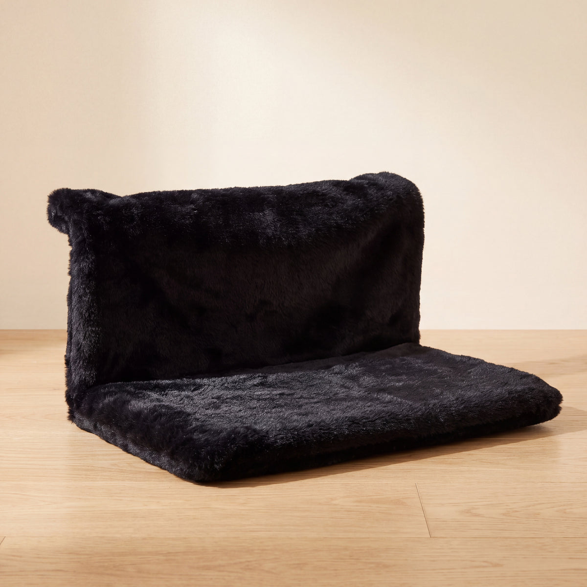 Cradle Radiator Bed - Black - hero
