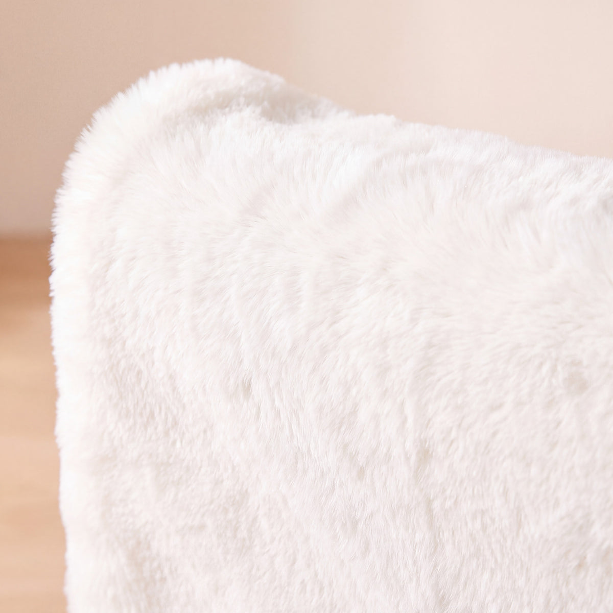 Cradle Radiator Bed - Cream - close up