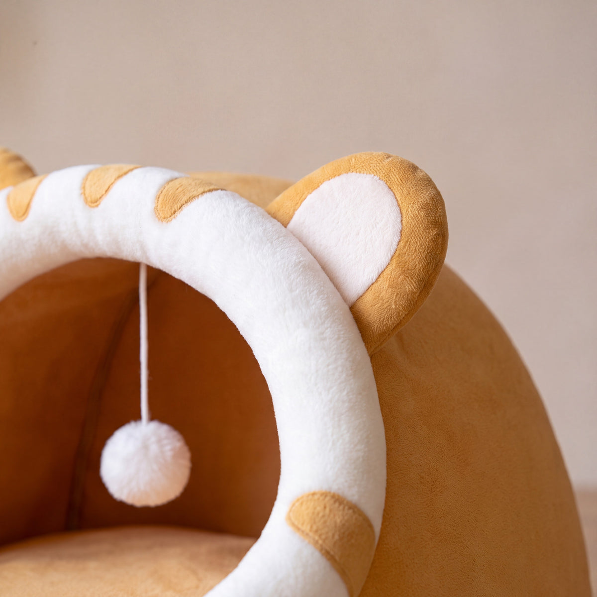 Den Cave Bed - Yellow - close up