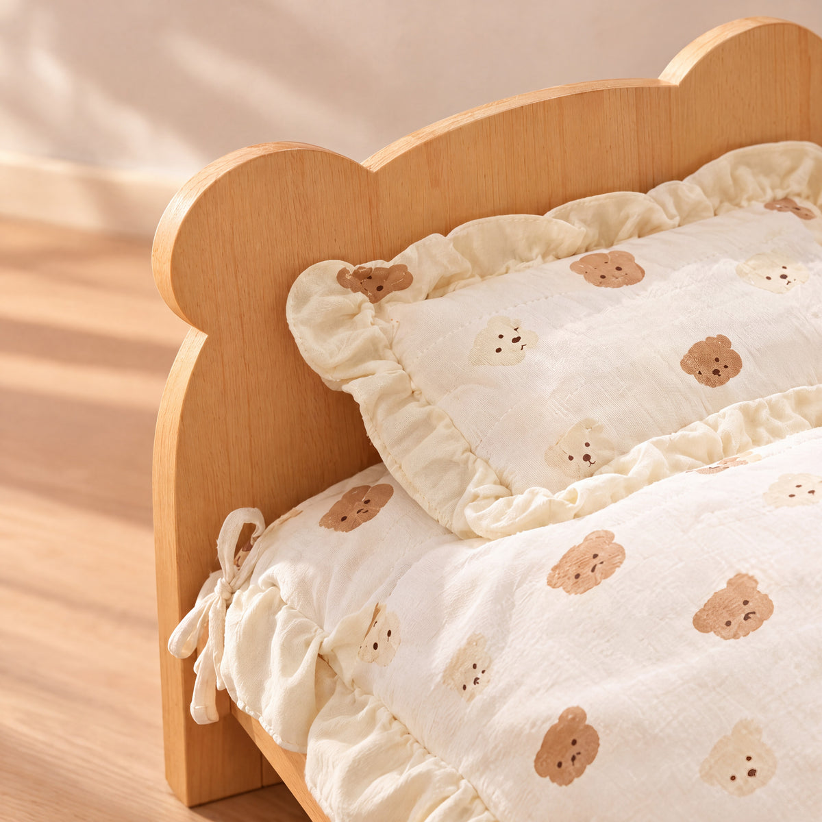 Dream Wooden Cat Bed - close up