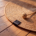 Halo Scratch Mat - Mat and ball - close up