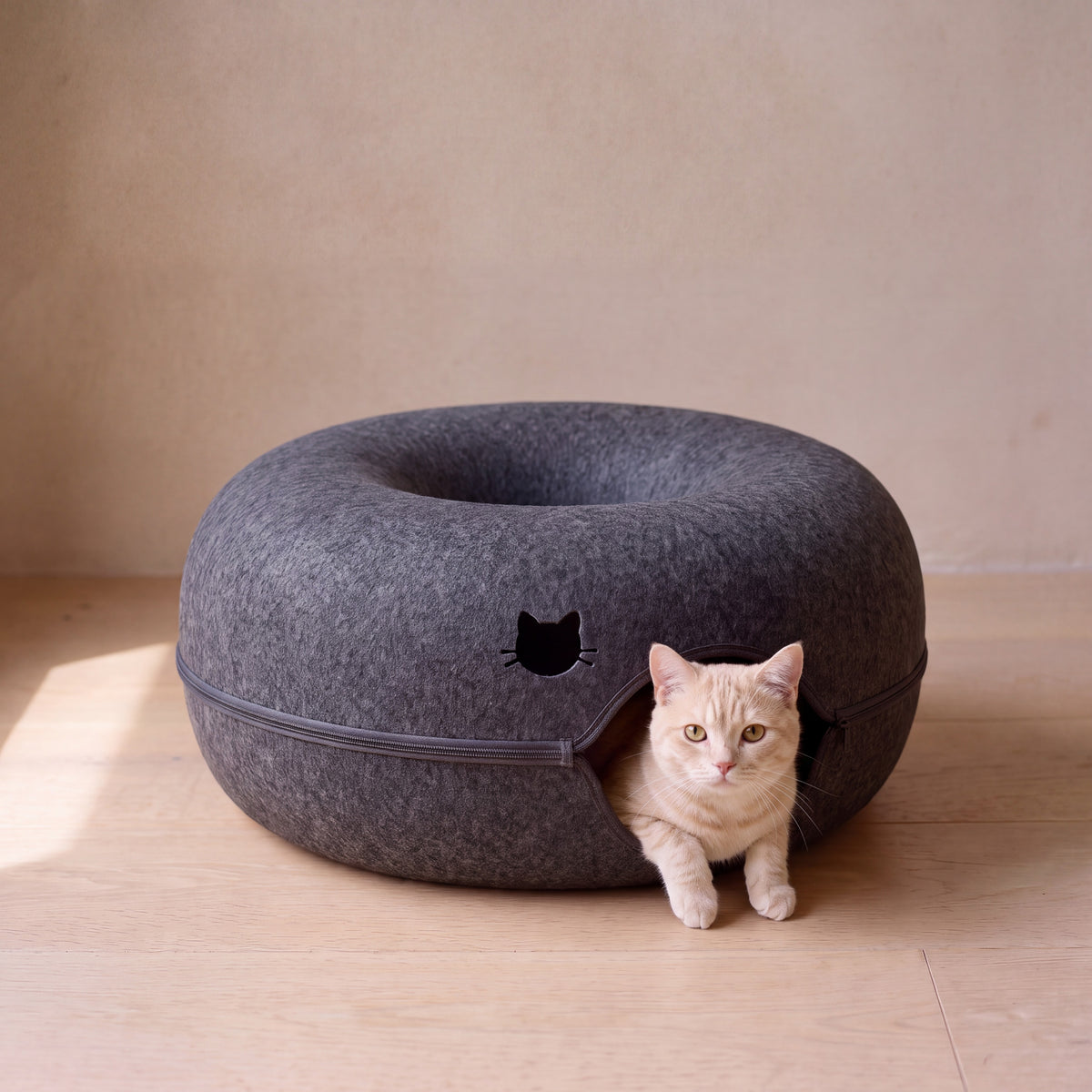 Loop Felt Tunnel Bed - Dark Grey with hole - with a cat