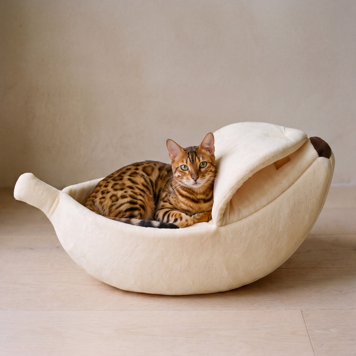 Snug Banana Bed - WHITE - with a cat